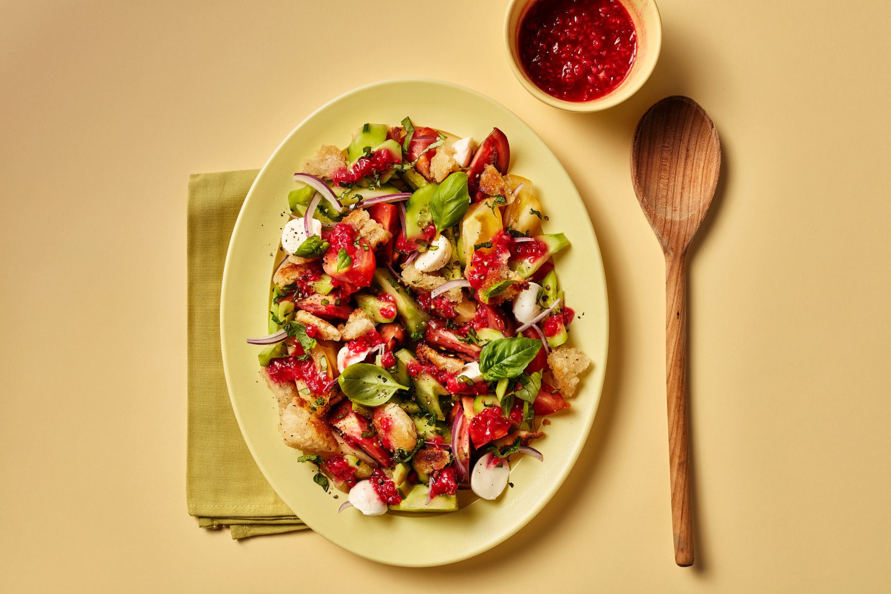 Panzanella salad & raspberry vinaigrette – Tomaté!
